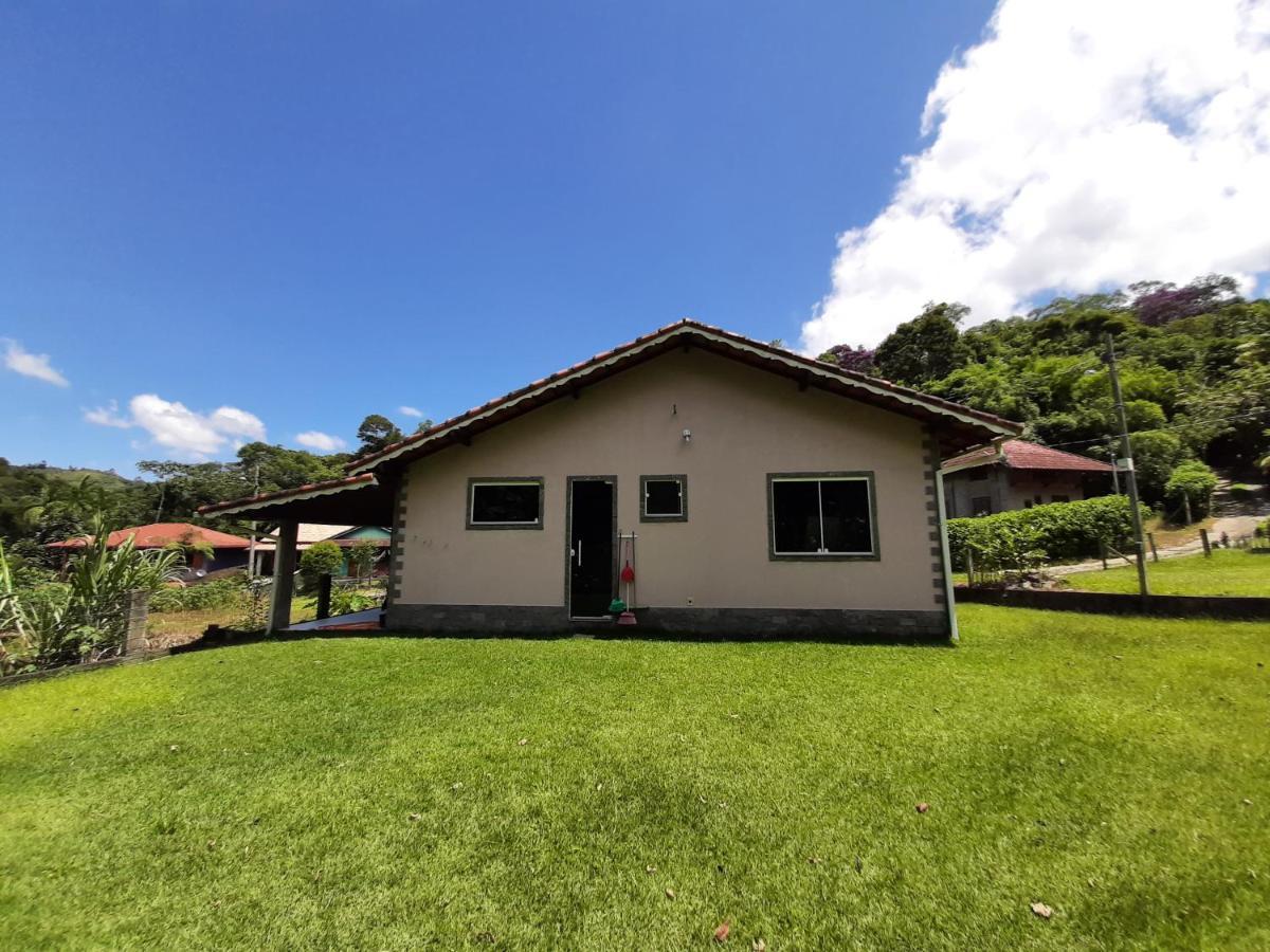 Casa Rosa Lumiar, Cachoeira Particular E Fazendinha Villa Exterior photo